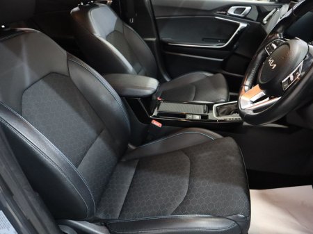 2023 Kia XCeed - photo 22