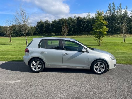 2010 Volkswagen Golf - photo 2