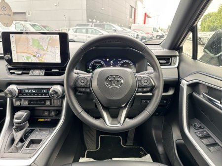 2025 Toyota RAV4 - photo 9