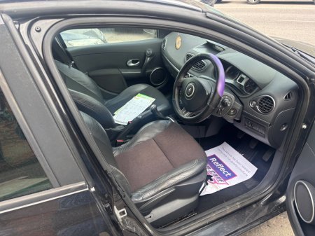 2009 Renault Clio - photo 3