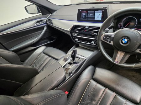 2018 BMW 5-Series - photo 8