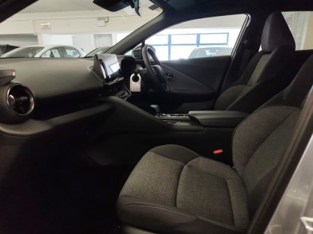 2026 Toyota C-HR - photo 6
