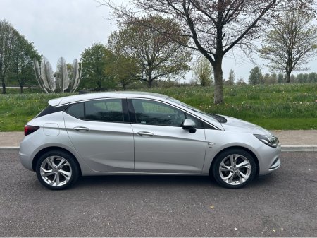 2016 Opel Astra 1.6 CDTI SRI NAV S/S 5 5DR 136PS