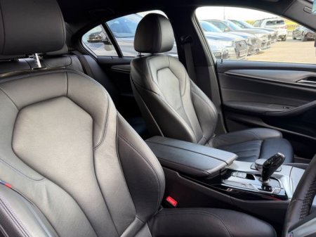 2018 BMW 5-Series - photo 19