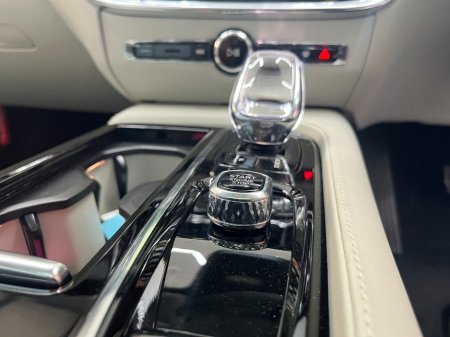 2025 Volvo V60 - photo 10