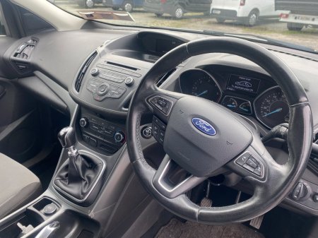 2017 Ford Kuga - photo 9