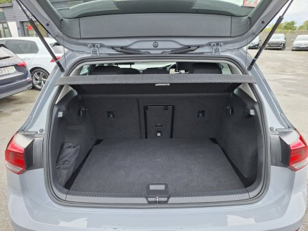 2024 Volkswagen Golf - photo 9