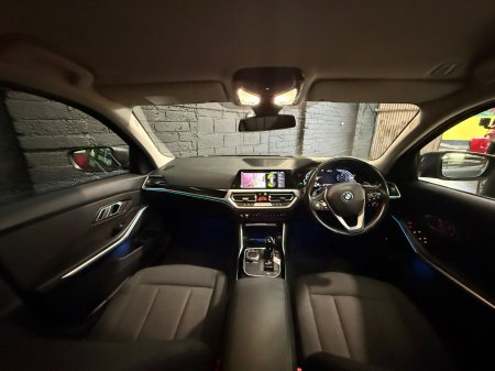 2022 BMW 3-Series - photo 9