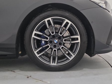 2026 BMW 5-Series - photo 14