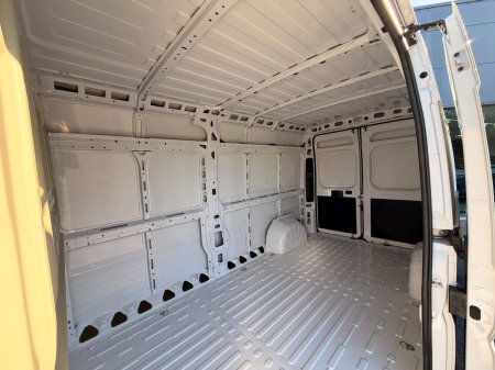 2027 Opel Movano - photo 8