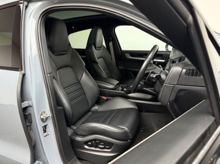 2025 Porsche Cayenne - photo 10