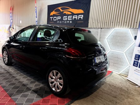 2017 Peugeot 208 - photo 2