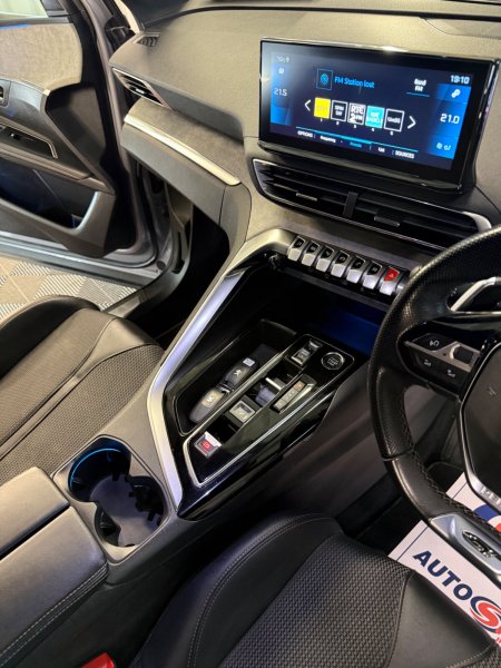2024 Peugeot 3008 - photo 9