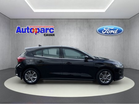 2024 Ford Focus - photo 2