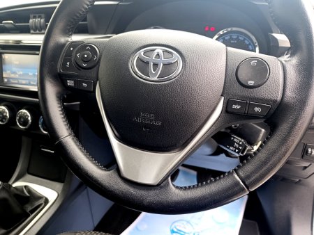 2016 Toyota Corolla - photo 16