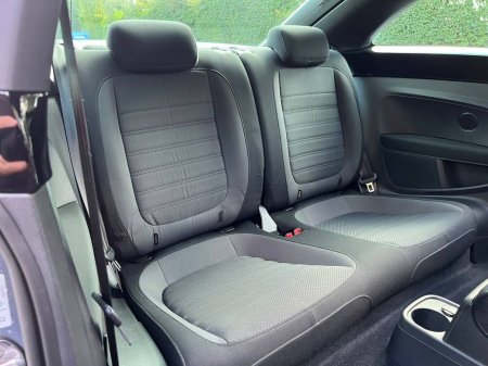 2017 Volkswagen Beetle - photo 8