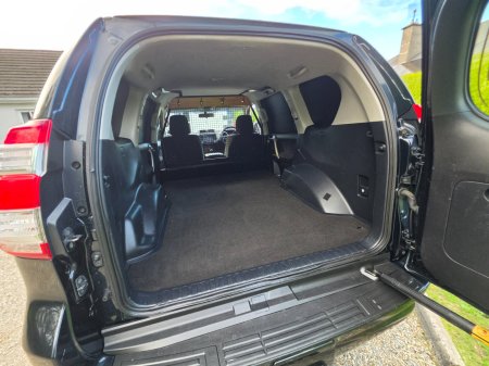 2016 Toyota Land Cruiser - photo 12