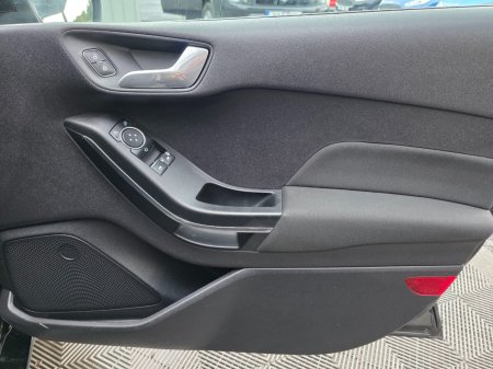 2019 Ford Fiesta - photo 19