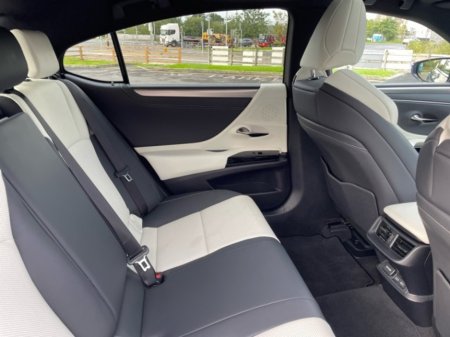 2024 Lexus ES - photo 9
