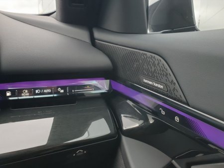 2026 BMW 5-Series - photo 23