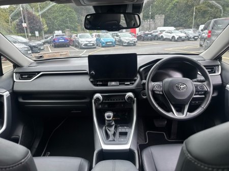 2025 Toyota RAV4 - photo 8