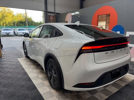 2024 Toyota Prius - photo 5