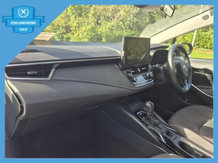 2023 Toyota Corolla - photo 17