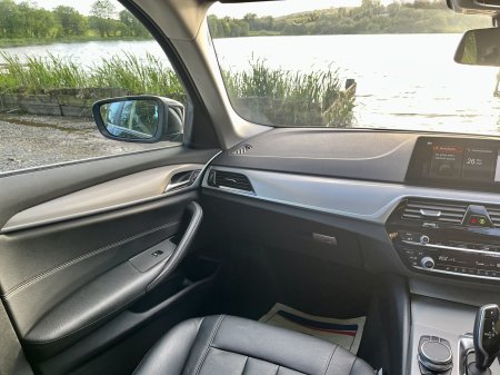 2018 BMW 5-Series - photo 17