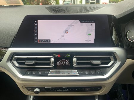 2021 BMW 3-Series - photo 11
