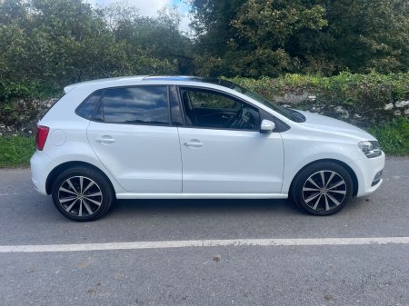 2016 Volkswagen Polo - photo 2