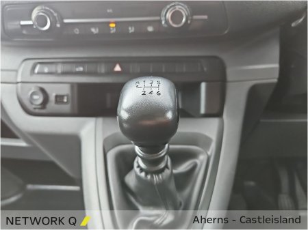 2022 Opel Vivaro - photo 17