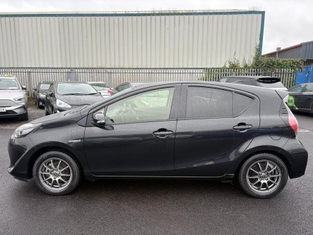 2017 Toyota Aqua - photo 12