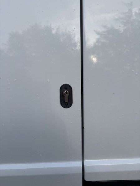 2019 Nissan NV300 - photo 17