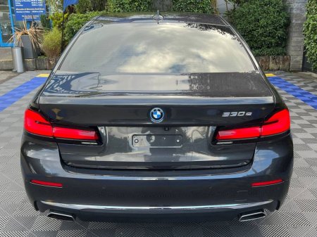2022 BMW 5-Series - photo 17
