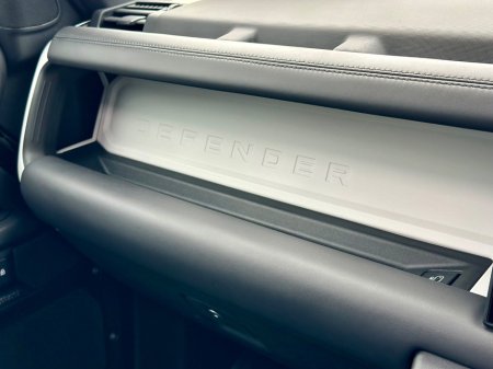 2025 Land Rover Defender - photo 22