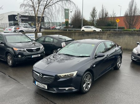 2021 Opel Insignia - photo 2