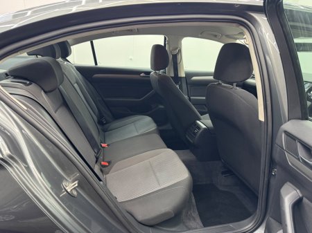 2017 Volkswagen Passat - photo 7