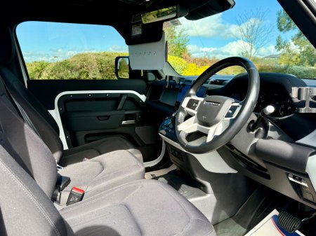 2021 Land Rover Defender - photo 9