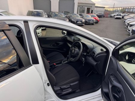 2021 Toyota Yaris - photo 9