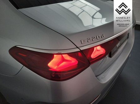 2025 Mercedes-Benz E-Class - photo 8