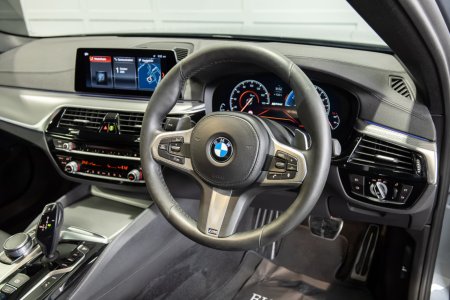 2019 BMW 5-Series - photo 9