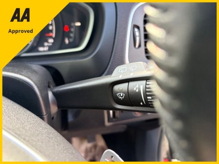 2019 Volvo V40 - photo 18
