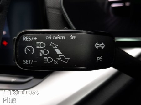 2023 Skoda Octavia - photo 25