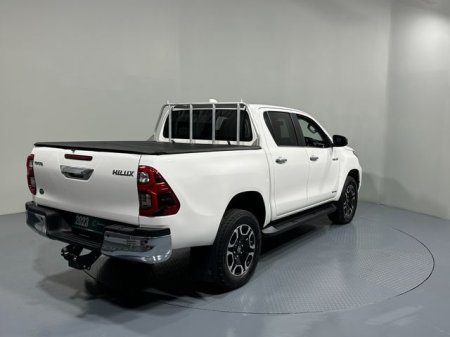 2023 Toyota Hilux - photo 7