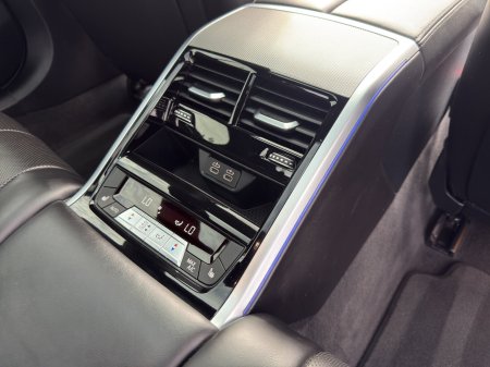 2021 BMW 8-Series - photo 16