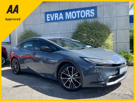 2023 Toyota Prius G AUTOMATIC HYBRID 2.0 PETROL //HEATED SEATS//REVERSE CAMERA//KEYLESS ENTRY//ADAPTIVE CRUISE CONTROL