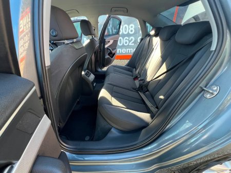 2016 Audi A4 - photo 12