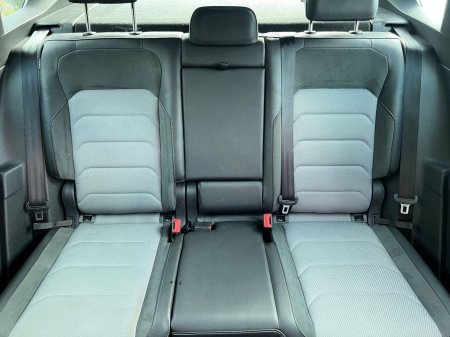 2019 Volkswagen Tiguan - photo 12