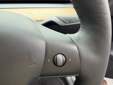 2023 Tesla Model Y - photo 21