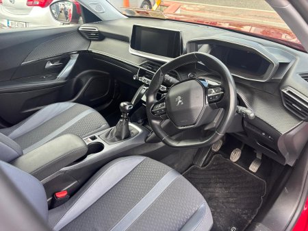 2021 Peugeot 2008 - photo 9
